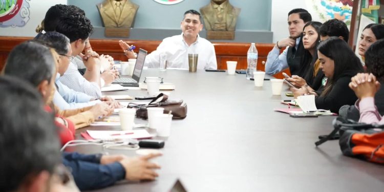 Presentan sectores y organizaciones del PRI programa de trabajo